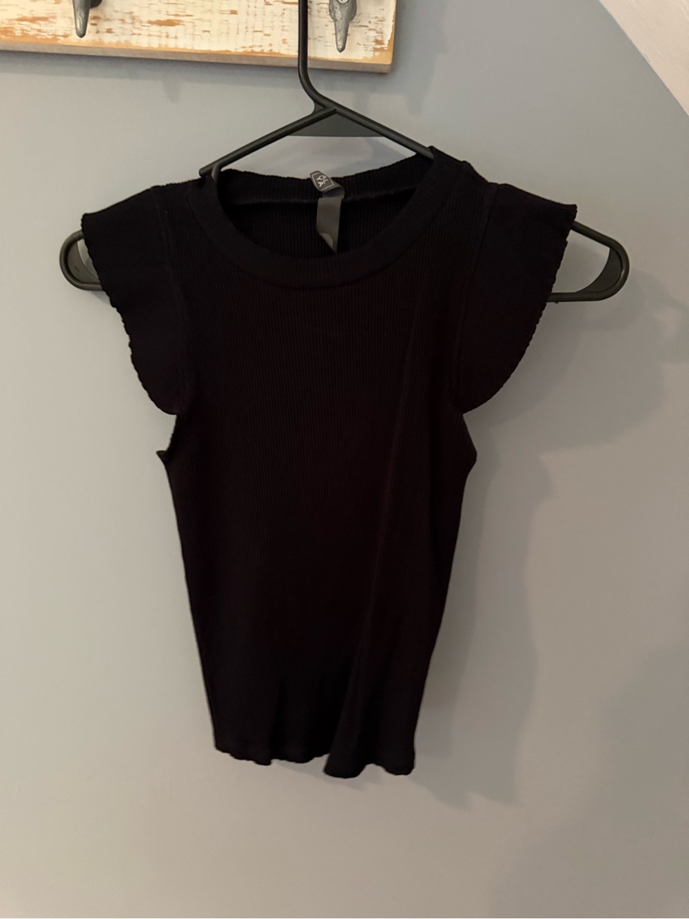 Alya Black Ribbed Flutter-Sleeve Tank